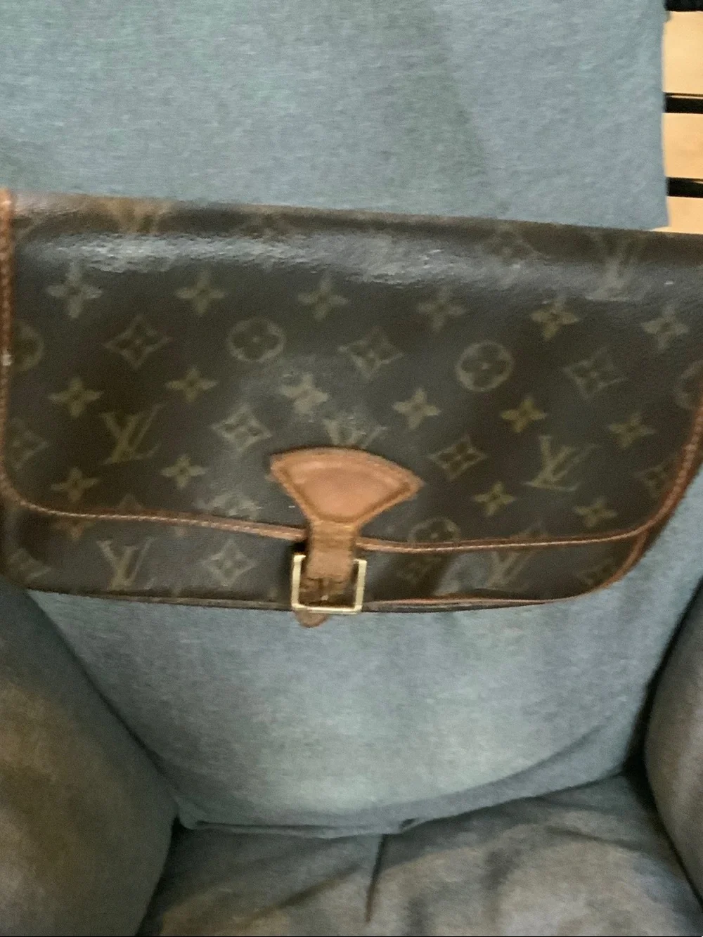 Louis Vuitton Monogram Canvas Messenger Bag in Brown